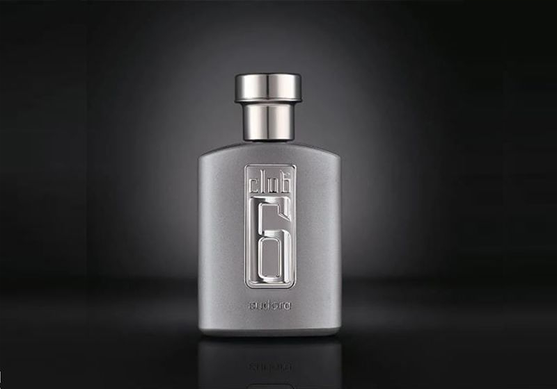 Imagem promocional do perfume Club 6 da marca Eudora