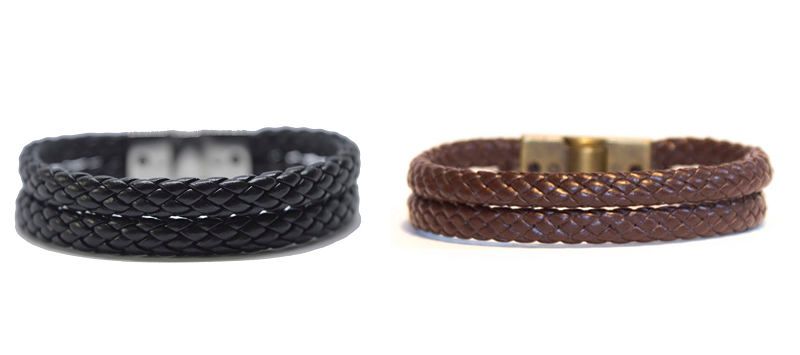 Imagem de duas pulseiras masculinas de couro